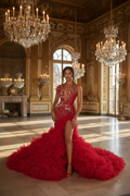 👑 QUEEN ROUGE ABSOLU — ROBE SIRÈNE BRODÉE & PERLÉE FENTE HAUTE COUTURE